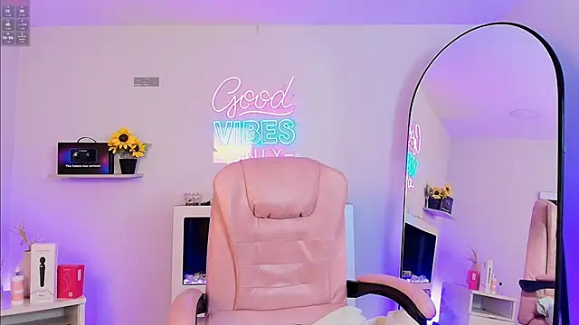 Alice Vixen online show from April 2026 12:12:01 PM