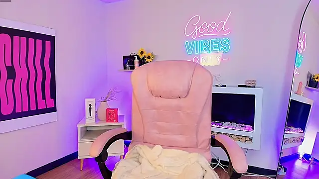 Alice Vixen online show from March 2026 12:14:01 PM