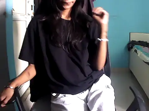 RENUKA RAJPUT online show from June 2026 07:25:02 AM