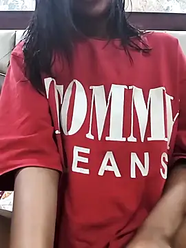 RENUKA RAJPUT online show from November 2025 02:38:02 PM