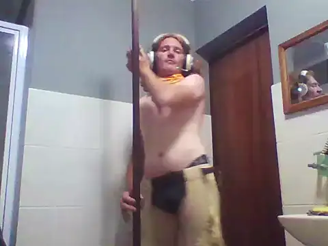 Snapshot of untamedredsnake chatting on March 2026 10:06:02 PM untamedredsnake online show from March 2026 10:06:02 PM