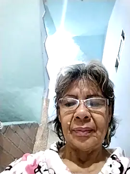 OliviaMorris1 online show from May 2026 03:15:02 PM