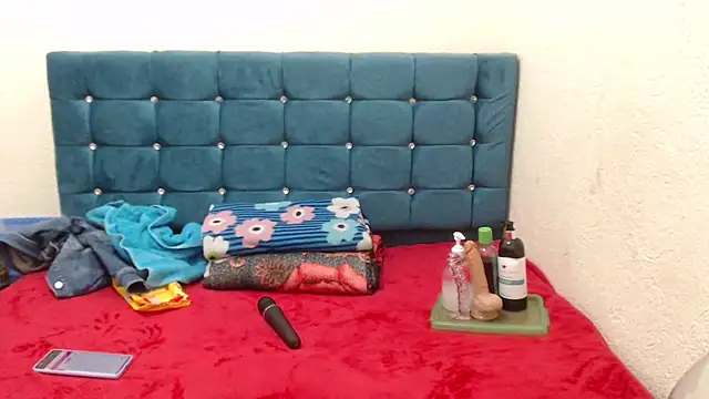 Snapshot of Yandal_Iris chatting on November 2025 07:08:01 PM Yandal Iris online show from November 2025 07:08:01 PM