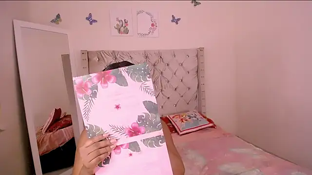 Snapshot of bonniebakerz1 chatting on December 2025 03:20:02 AM bonniebakerz1 online show from December 2025 03:20:02 AM