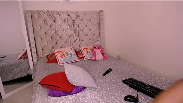 Snapshot of bonniebakerz1 chatting on November 2025 11:53:01 PM bonniebakerz1 online show from November 2025 11:53:01 PM