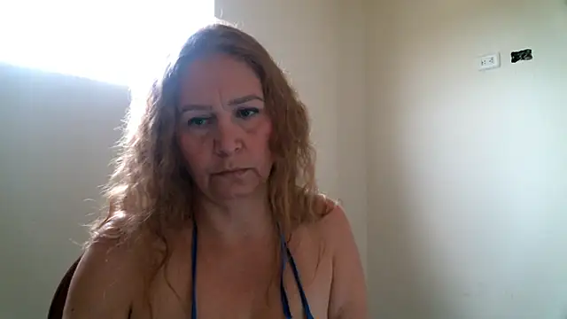 Monserrat Sweet online show from October 2025 07:03:02 PM
