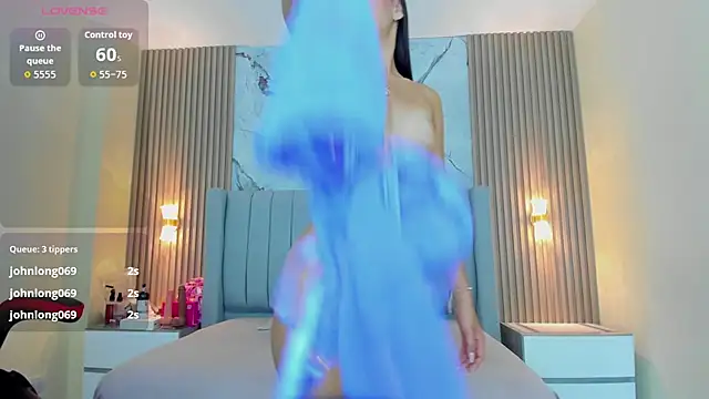 AURORAMARTIN2 online show from December 2025 07:46:02 PM