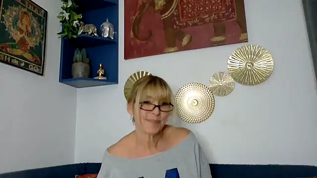 ClassyNAWTYBritMILF online show from January 2026 09:41:01 PM