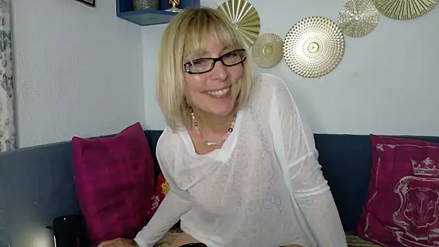 ClassyNAWTYBritMILF online show from March 2026 10:32:01 PM