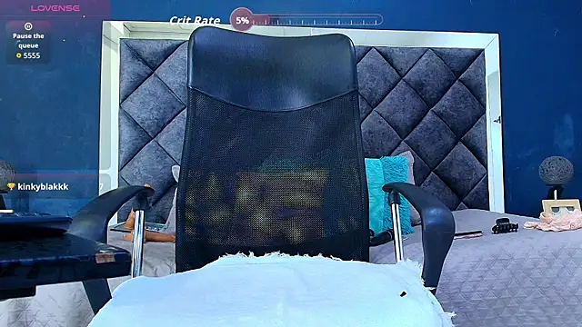 Snapshot of ebony__jheim chatting on November 2025 12:53:02 PM ebony jheim online show from November 2025 12:53:02 PM