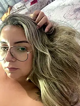 Snapshot of sophiemonroevip chatting on December 2025 08:04:02 PM sophiemonroevip online show from December 2025 08:04:02 PM