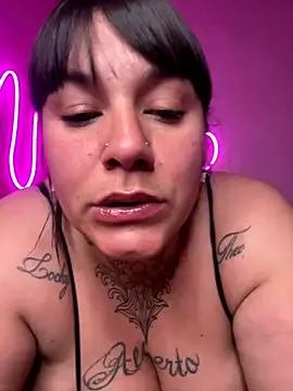 valen1891 online show from November 2025 02:11:01 AM