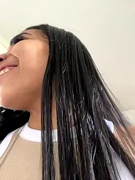 Rosa 25x online show from January 2026 03:48:02 PM