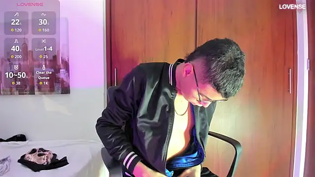 tristan gold online show from October 2025 01:29:01 AM