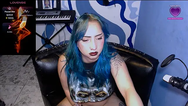 IrisSmil3 online show from September 2025 12:59:02 AM