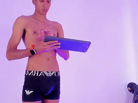 Snapshot of CamiiloRivera chatting on November 2025 01:55:02 PM CamiiloRivera online show from November 2025 01:55:02 PM