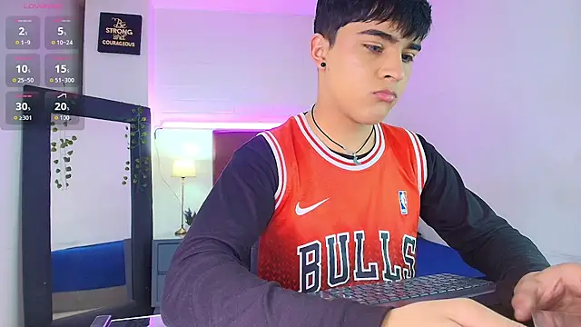 Lucass love online show from September 2025 01:17:02 PM
