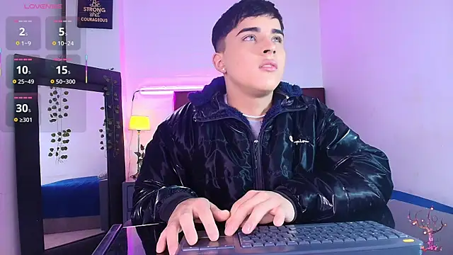 Lucass love online show from October 2025 04:50:01 PM