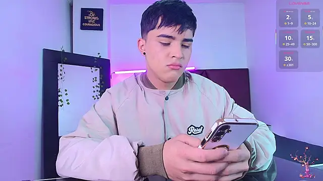 Lucass love online show from October 2025 01:23:02 PM