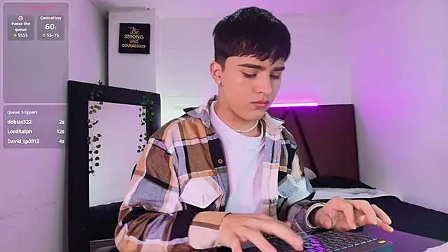 Lucass love online show from September 2025 01:44:01 PM
