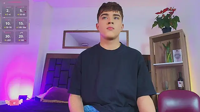 Snapshot of Lucass_love chatting on February 2026 07:24:02 PM Lucass love online show from February 2026 07:24:02 PM