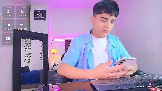 Lucass love online show from October 2025 05:01:02 PM