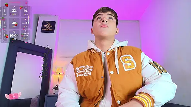 Snapshot of Lucass_love chatting on January 2026 01:37:02 PM Lucass love online show from January 2026 01:37:02 PM