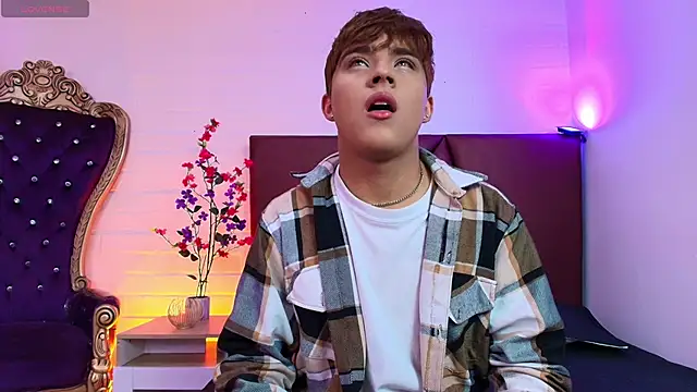 Lucass love online show from March 2026 01:01:01 PM