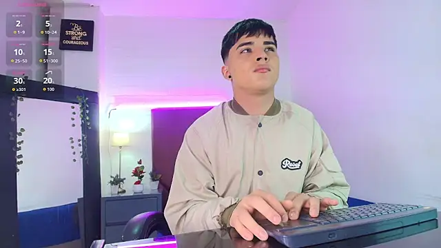 Lucass love online show from September 2025 01:28:02 PM