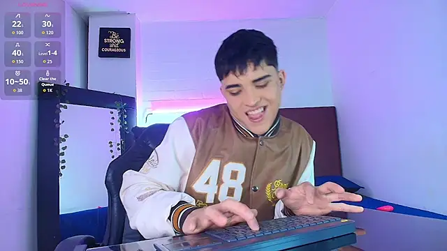 Lucass love online show from October 2025 01:15:02 PM