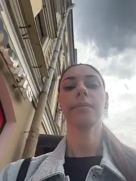Snapshot of Amelie_Crosby chatting on June 2026 01:05:02 PM Amelie Crosby online show from June 2026 01:05:02 PM