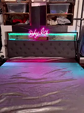 Shy Ivy online show from October 2025 06:53:01 PM