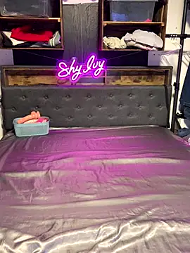 Shy Ivy online show from September 2025 08:12:01 PM