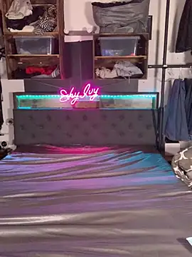 Shy Ivy online show from October 2025 09:49:02 PM