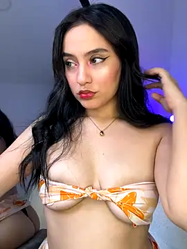 Snapshot of lunatorch chatting on November 2025 05:16:02 PM lunatorch online show from November 2025 05:16:02 PM