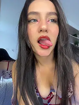 Snapshot of lunatorch chatting on February 2026 09:03:01 PM lunatorch online show from February 2026 09:03:01 PM