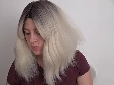 francescaasmith online show from March 2026 07:02:02 PM