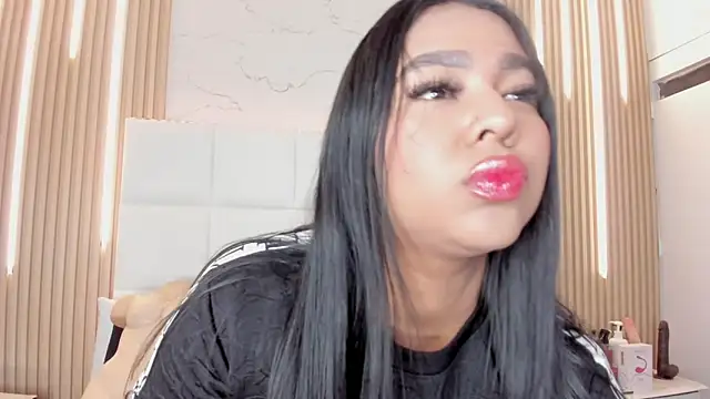 Meloddy Parkerr  online show from April 2026 12:07:02 PM