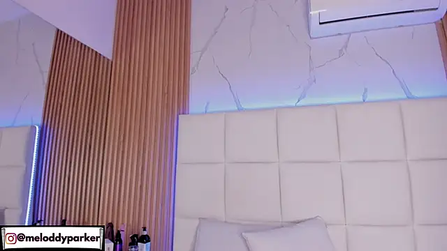 Meloddy Parkerr  online show from February 2026 01:16:01 AM