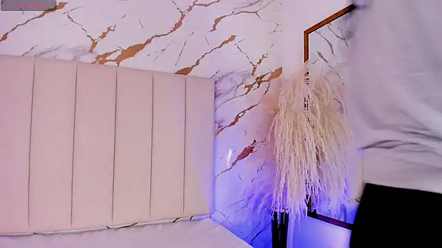 Meloddy Parkerr  online show from March 2026 03:54:01 AM