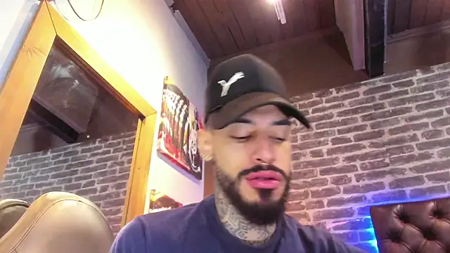 VinzenzRizzo online show from September 2025 04:18:02 AM