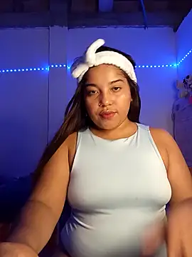 Snapshot of angelHeath13 chatting on October 2025 06:27:01 AM angelHeath13 online show from October 2025 06:27:01 AM