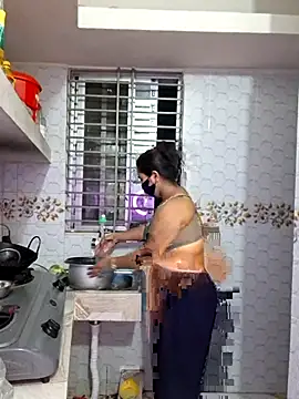 Snapshot of Bristy- chatting on April 2026 01:29:01 PM Bristy- online show from April 2026 01:29:01 PM