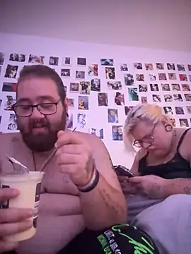 mrandmrsdarkside online show from October 2025 08:42:01 PM