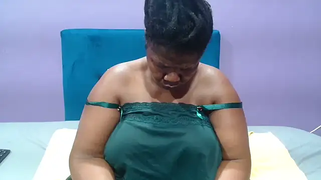 NaughtyChubbyZoe online show from September 2025 05:25:01 AM