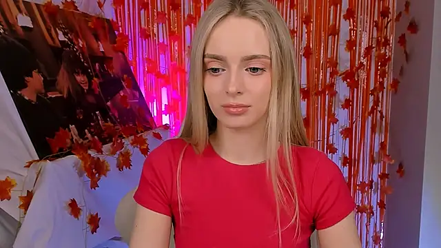 Snapshot of JuliaBrewwer chatting on November 2025 01:03:01 PM JuliaBrewwer online show from November 2025 01:03:01 PM