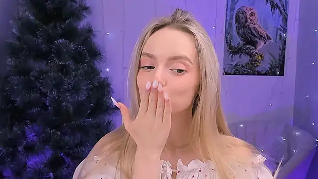 JuliaBrewwer online show from December 2025 01:37:01 PM