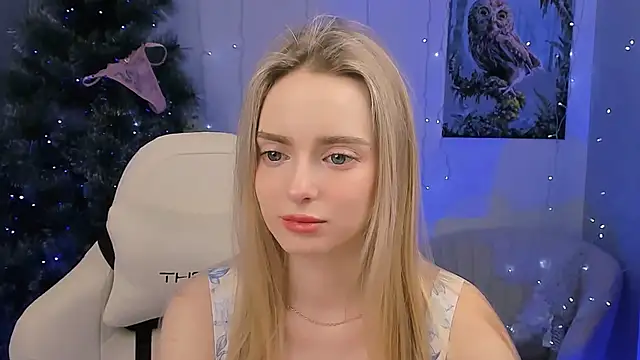 JuliaBrewwer online show from December 2025 02:06:02 PM