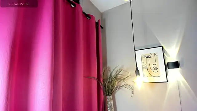 dulce fiore07 online show from November 2025 01:12:01 PM