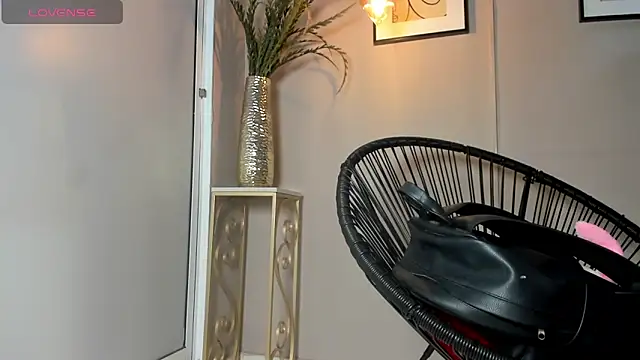 dulce fiore07 online show from November 2025 12:41:01 PM